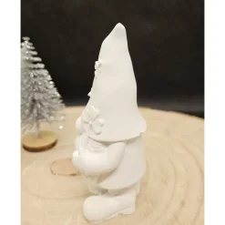 Handgefertigte Weihnachtsfiguren - Zauberhafte Festtagsdekoration