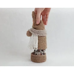 Handgefertigter Weihnachtswichtel aus Jute mit Innenfach für Geschenke