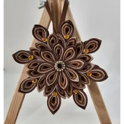 Handgefertigter Weihnachtsstern in Braun-Gold, Durchmesser ca. 10-11 cm