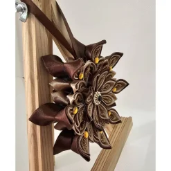 Handgefertigter Weihnachtsstern in Braun-Gold, Durchmesser ca. 10-11 cm