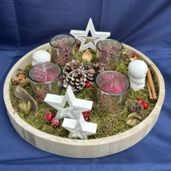 Handgefertigtes Advents-Tablett mit Engeln, Moos & Teelichthaltern – natürliche Weihnachtsdeko