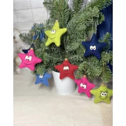 Handgefilzte Weihnachtssterne mit Gesicht bunte Filzfiguren aus Nass- und Nadelfilz, liebevoll gefertigt als Unikate