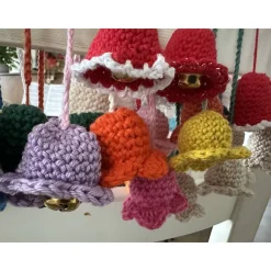 Handgehäkelte Glocken – dekorative Hängedeko aus Baumwolle