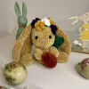 Handgehäkelter Osterhase mit Ei – Amigurumi Häschen mit Blumengirlande – Frühlingsdeko & Ostergeschenk