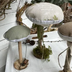 Handgemachte Deko Stoffpilze aus Leinen & Treibholz – 4er Set für Landhaus Herbstdeko