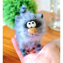 Handgemachte Dekofigur Katze/ Katze Statue Stoff gehäkelt als Geschenk zum Geburtstag, Hochzeit/Dekorfigur katze rot