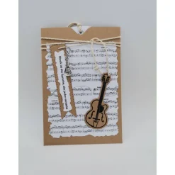 Handgemachte Geburtstagskarte mit Musikinstrumenten – Gitarre & Akkordeon, personalisierbar, 10x14,5cm