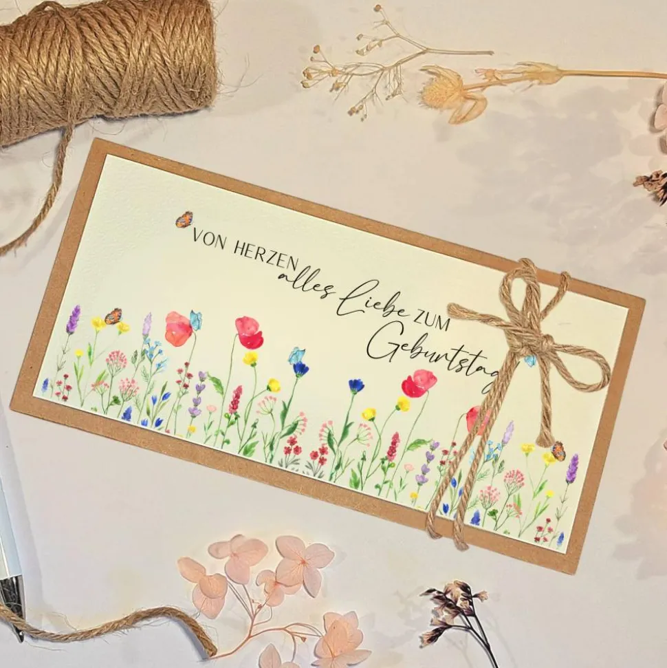 Handgemachte Geburtstagskarte mit Blumenmotiv – Geldgeschenk & Gutscheinverpackung