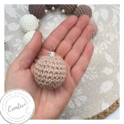 Handgemachte gehäkelte Weihnachtskugeln im Scandi Design – 10er Set „Cremezauber“ in Creme, Beige & Braun