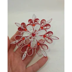 Handgemachte Quilling-Schneeflocke aus Papier – filigraner Weihnachtsschmuck, Weihnachtsstern