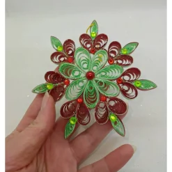 Handgemachte Quilling-Schneeflocke aus Papier – filigraner Weihnachtsschmuck, Weihnachtsstern