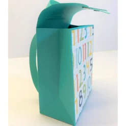 Handgemachte Schultasche aus Karton – Geschenkverpackung zur Einschulung (9 x 12 x 5 cm)