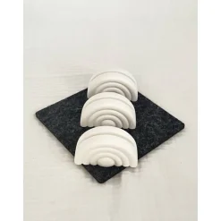 ️Handgemachter Fotokartenhalter im Regenbogendesign – stilvoll, schlicht & vielseitig verwendbar