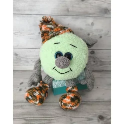 Handgemachter Häkel-Hausgeist  "Kuzja". Gr.ca. 23(17) cm