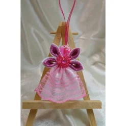 Handgemachter Weihnachtsengel in Pink – festlich und elegant
