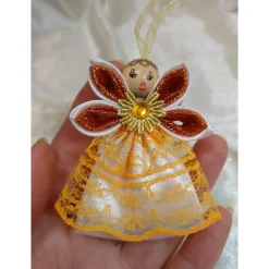 Handgemachter Weihnachtsengel in Orange – festlich und elegant