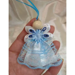 Handgemachter Weihnachtsengel – Blau/Weiß – zarte Spitze und Satinband