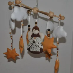 Handgemachtes Schutzengel-Mobile – Geschenk zur Taufe & Geburt für Babys