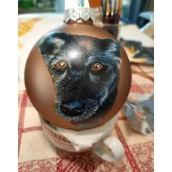 Handgemalte Tierportaits auf Christbaumkugeln aus Glas