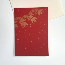 Handgemalte Weihnachtskarte goldene Glocken Girlande mit Schnee