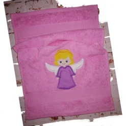 Handtuch Engel Taufe bestickt mit Name