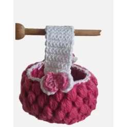 Handtuchtorte Geschenk Ostern für Frauen mit Hase aus Spültuch und gehäkeltem Körbchen