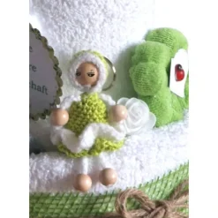 Handtuchtorte grün personalisiert – Geschenkidee Valentinstag & Geburtstag für Freunde mit Schlüsselanhänger