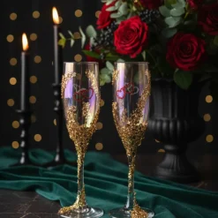 Handverzierte Champagnergläser „Heart of Gold“ – Exklusive Hochzeitsgläser mit goldenen Herzen