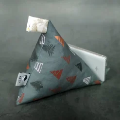 Handykissen / Sitzsack METALLIC CHRISTMAS TREES - Smartphonestütze, Handyhalterung, Kirschkernfüllung | RÄUBERKIND