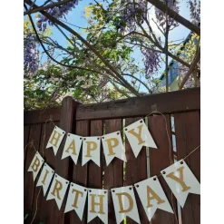 Happy Birthday Girlande in Weiß und Gold. Handgefertigte Papiergirlande zum Geburtstag.