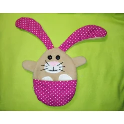 Hase aus dem Ei , Osterhäschen, Osterhase, Stofftier