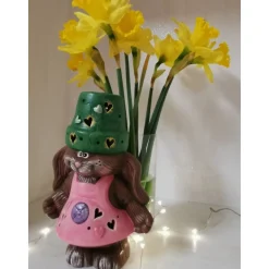 Hase Mädchen mit Pott