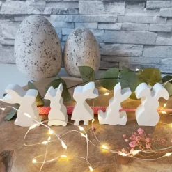 Hasenbande aus Raysin – Handgemachte Osterhasen Deko für dein Zuhause