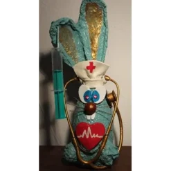 Hasenfigur Osterdeko KRANKENSCHWESTER handgefertigte Künstler-Figur Geschenk für Ärzte Krankenschwestern