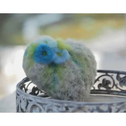 HERZ * FILZHERZ * ZUR DEKORATION * FRÜHLING * 100 % WOLLE * HANDGEARBEITET * GRAU/BLAU * Produkt #717471