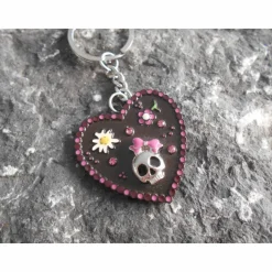 Herz Lebkuchenherz Schlüsselanhänger Skull – Hochwertig, Stahl, Emaille, Strass,
