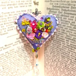 Herz Mini flieder lila beidseitig mit Blüten bestickt Blumen Biwaperlen –  Deko Handarbeit