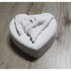 Herz mit 2 Händen, Keraflott, weiß, handmade