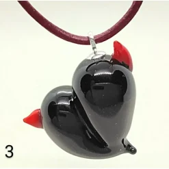 Herzanhänger für das geliebte Teufelchen