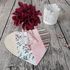 Herz-Tassenuntersetzer für Muttertag ~ Mug Rug ~ Untersetzter ~ Tisch Deckchen ~ Deko