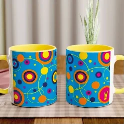 Hippie-Tasse im 70er Jahre Vintage Retro-Style mit bunten Ornamenten – Spülmaschinenfest