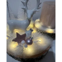 Hirsch auf Baumscheibe mit Kerze Weihnachtsdeko