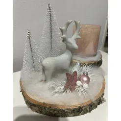 Hirsch auf Baumscheibe mit Kerze Weihnachtsdeko