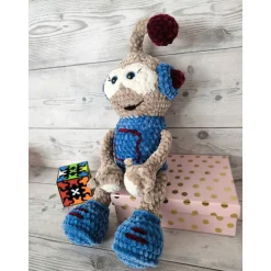 Häkel-Roboter „Flipp“ . Größe: ca. 36 сm