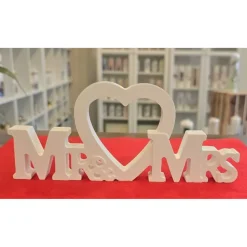 Hochzeit Dekoration - Geschenk - Mr. & Mrs. - Buchstaben - Herz -