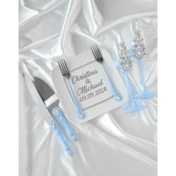Hochzeitsaccessoires Hochzeitsgläser Sektgläser Hochzeitskerzen Brautaccessoires mit Namen Tortenmesser Tortenheber blau