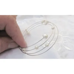 Hochzeitsarmband Spiralarmband memory wire 3 Reihen Perlen Armreif weisse Süsswasserperlen Brautschmuck beste Freundin Brautarmreif