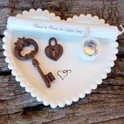 Hochzeitsgeschenk Herzschale Stabkerzenständer „Schlüssel zu meinem Herzen“ zzgl. Kerze