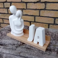 Hochzeitsgeschenk Liebespaar mit gegossenen Buchstaben aus Raysin