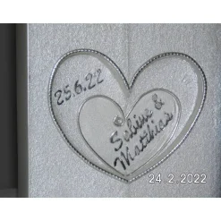 Hochzeitskerze 2 Dochte mit 2 Teelichten, Perlmutt-Oberfläche, gefräste Herzen,  Doppelhochzeitskerze, personalisierbar